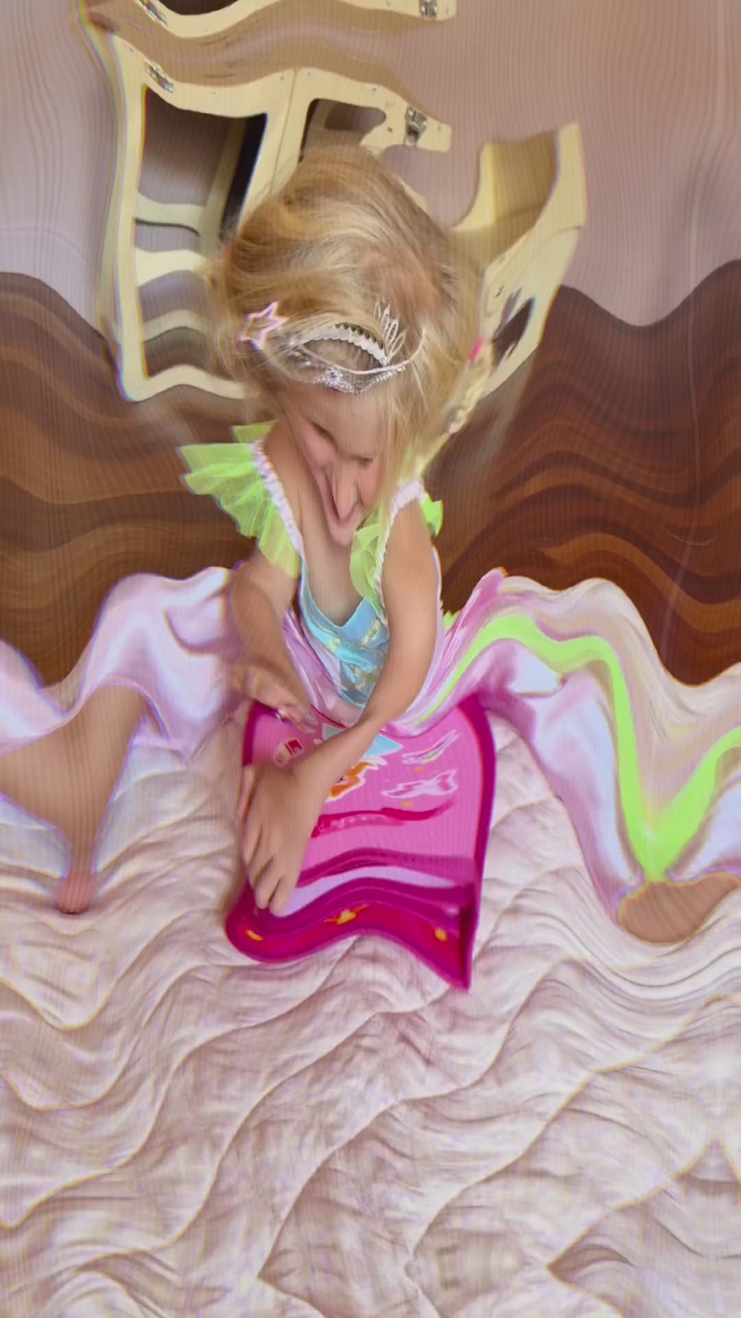 Indlæs video: Aktivitetsbog med prinsessetema